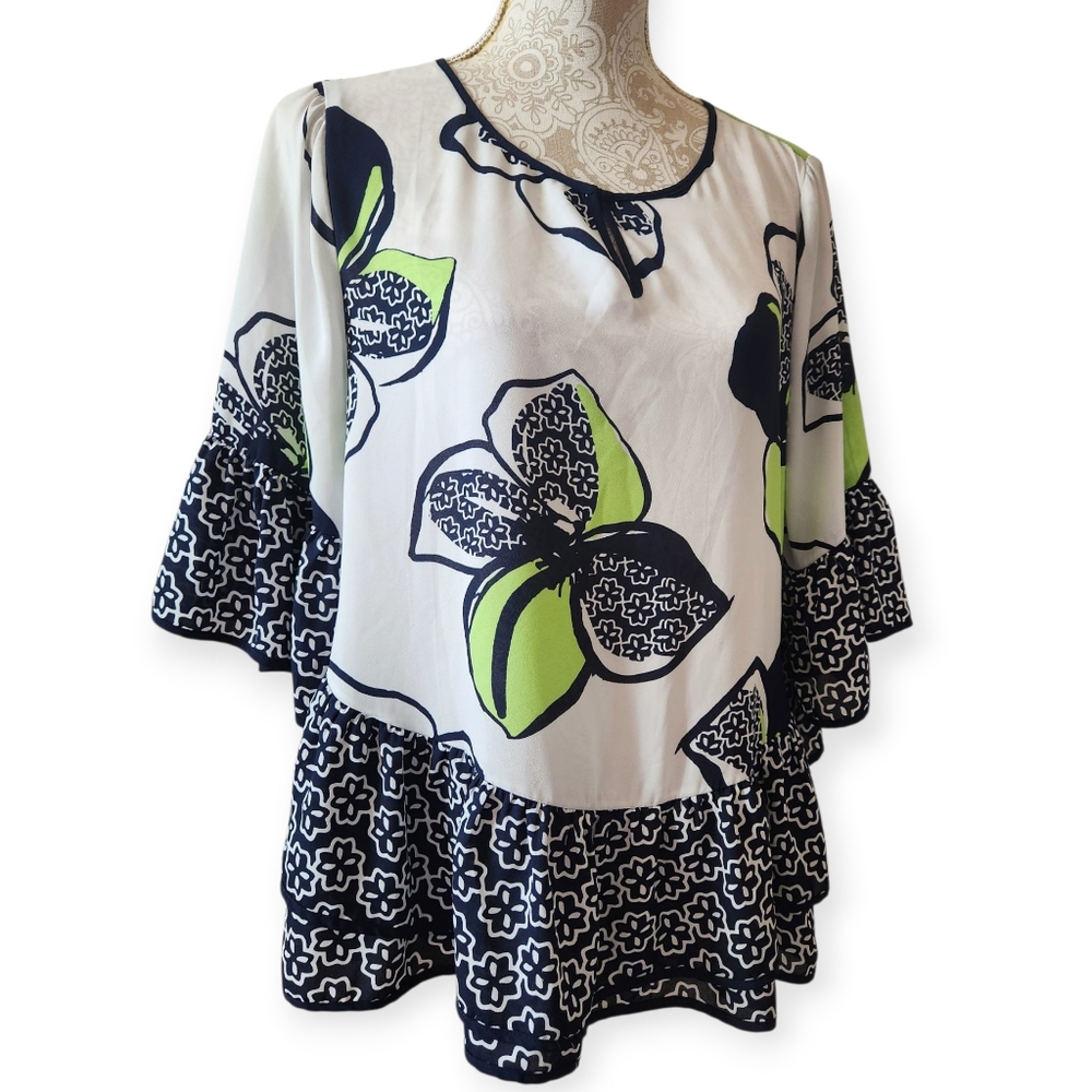 Kaari Blue Floral Blouse Size Large